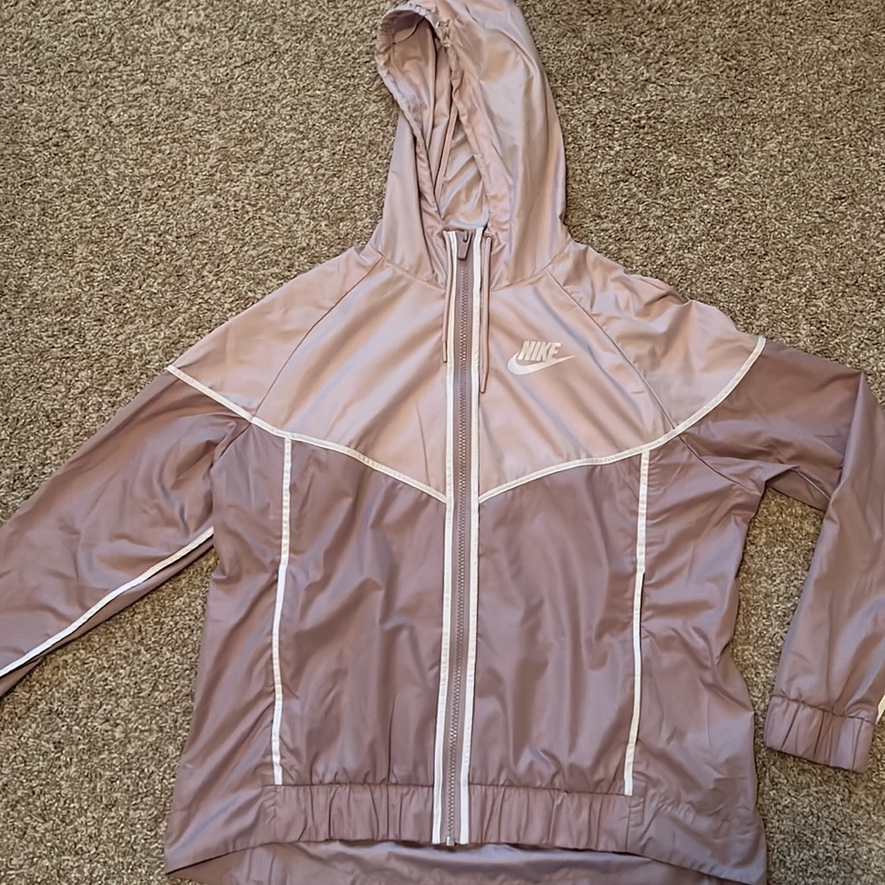 Women’s Nike Windbreaker